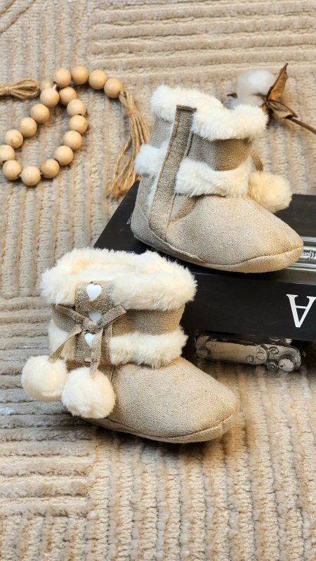 حذاء شتوي بناتي