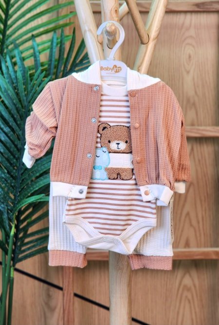 طقم  ولادي  ثلاث قطع